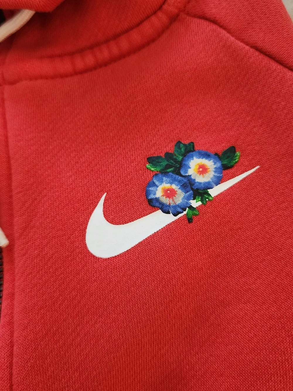 Nike Women's Red Half-Zip Pullover Hoodie